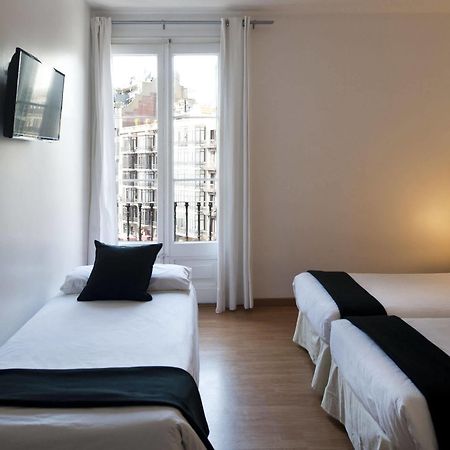 Super Balmes Guest House Barcelona Exteriör bild